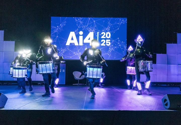 ‘Mother AI’ Could Be Humanity’s Last Hope, Says Godfather of AI
